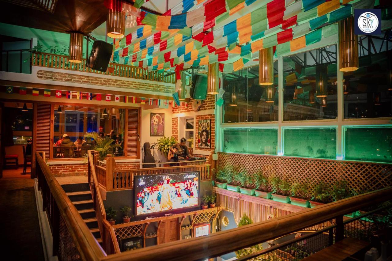 Himalayan Glory Inn Покхара Экстерьер фото