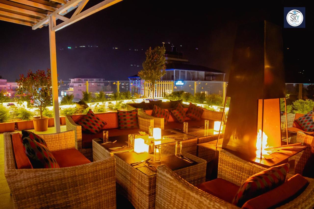 Himalayan Glory Inn Покхара Экстерьер фото