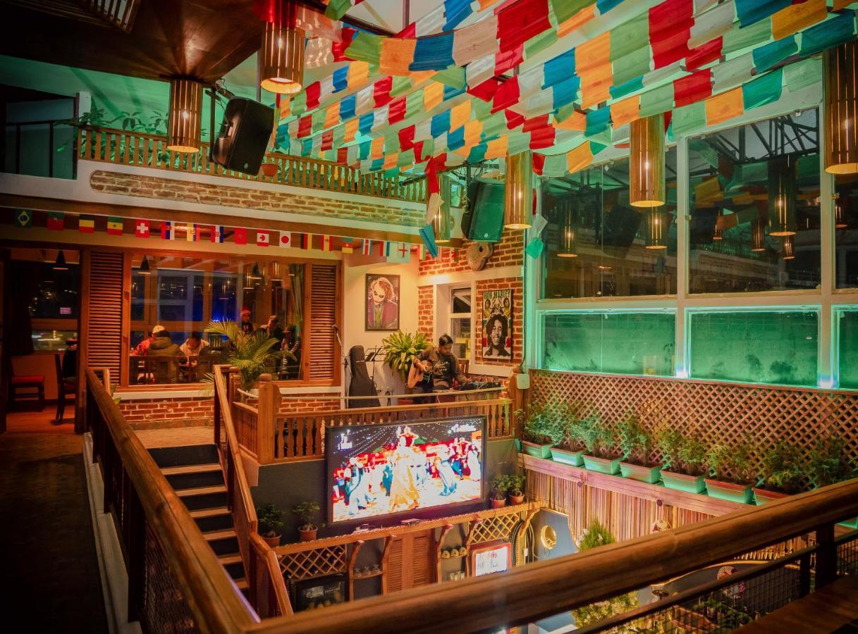 Himalayan Glory Inn Покхара Экстерьер фото