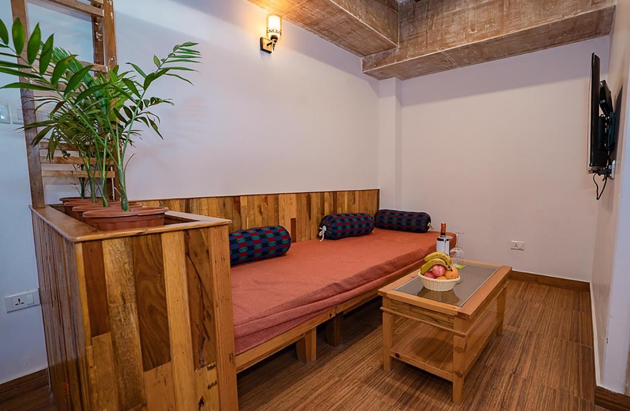Himalayan Glory Inn Покхара Экстерьер фото